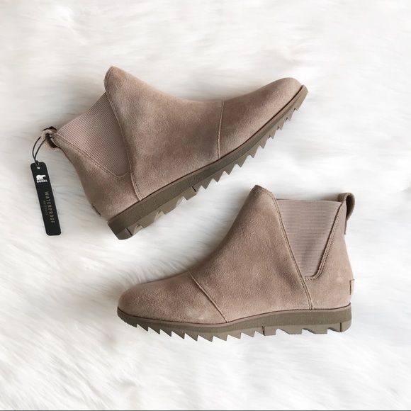 sorel harlow suede chelsea bootie